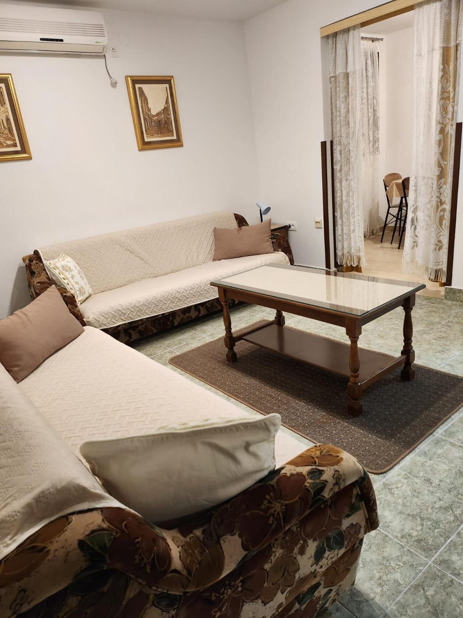 Apartments Pavlina ستاريغغاد باكلينتسا المظهر الخارجي الصورة